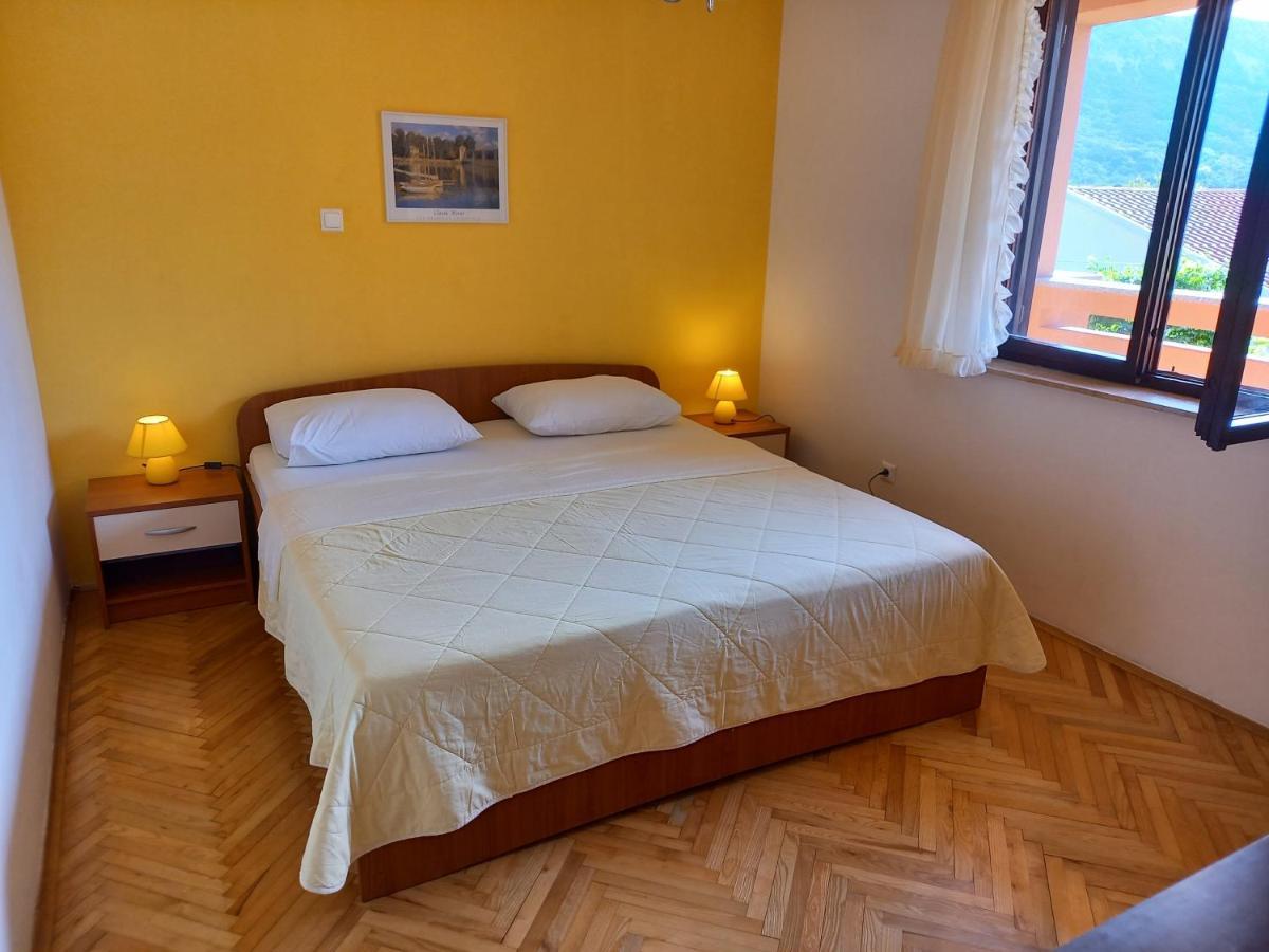Apartments Mirjana Baska Exterior photo