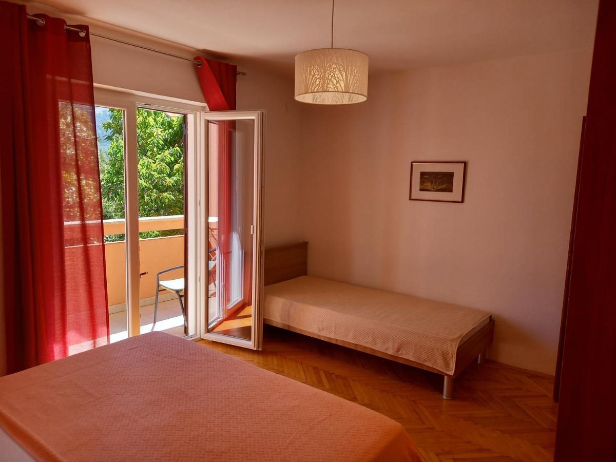 Apartments Mirjana Baska Exterior photo
